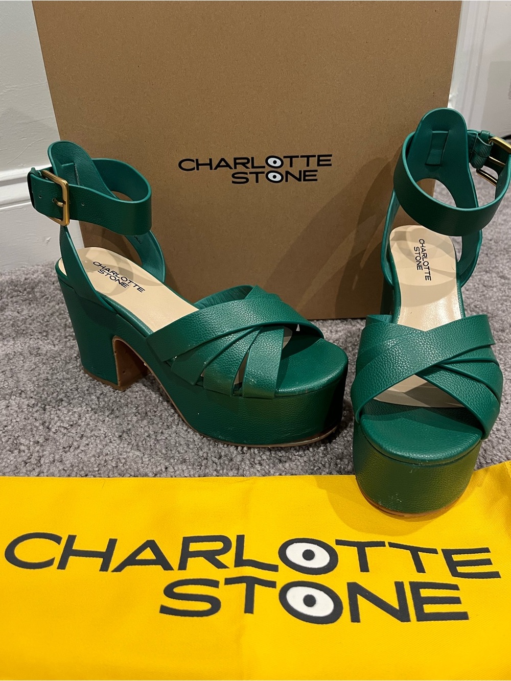 Charlotte Stone Judd Sandal in Juniper green